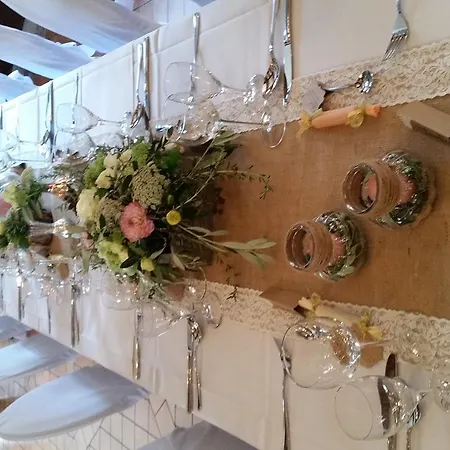 & Restaurant Zur Post Hotel